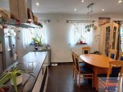 Älteres Wohnhaus mit schönem Ausblick in Wels / Thalheim