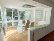 Stadtleben im Grünen – Stilvolle Wohnung mit Terrasse...