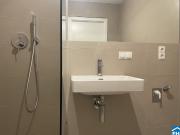 Stadtnah. Lichtdurchflutet. Mit Balkon und Stil