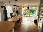 Stadtnähe trifft Energieeffienz: Ruhiges Reihenendhaus