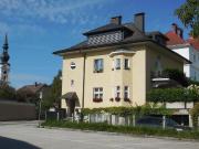 Stadtvilla mit 3 4 eigenständigen Wohn /Büroeinheiten...