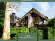 Stadtwald: Außergewöhnliche Architektur in...