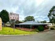 Standalone Building on high exposure Boronia Road
