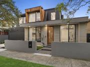 Standalone Space & Style