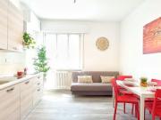 Stanza completamente ristrutturata sulla METRO ROSSA