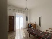 Stanza di fronte Universit per studentesse