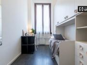 Stanza in affitto in appartamento con 2 camere da letto,...