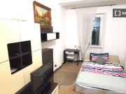 Stanza in affitto in appartamento con 2 camere da letto...
