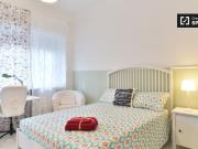 Stanza in appartamento condiviso in affitto a Trieste, Roma Stanza in appartamento condiviso in affitto a Trieste, Roma