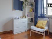 Stanza in affitto in appartamento con 4 camere da letto...