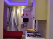 Stanza in affitto in appartamento con 5 camere da letto...