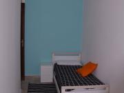 Stanza in affitto in appartamento con 6 camere da letto...