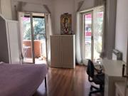 Stanza in affitto in appartamento con 6 camere da letto,...