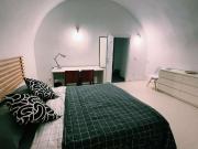 Stanza in affitto in un appartamento con 9 camere da...