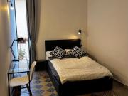 Stanza in affitto in un appartamento con 9 camere da...
