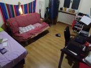 Stanza in appartamento con 3 stanze da letto a Torino