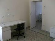 Stanza in appartamento con 4 camere da letto a...