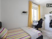 Stanza in appartamento condiviso, Isola, Milano