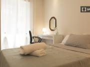 Stanza in appartamento con 2 camere da letto in affitto...