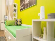 Stanza in appartamento condiviso con 4 camere da letto,...