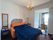 Stanza in appartamento condiviso con 4 camere da letto... Stanza in appartamento condiviso con 4 camere da letto...