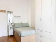 Stanza in appartamento condiviso con 4 camere da letto...