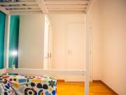 Stanza in appartamento condiviso con 5 camere da letto a...