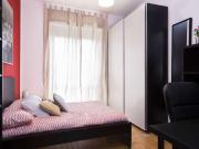 Stanza in appartamento condiviso con 5 camere da letto...