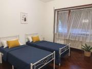 Stanza in appartamento condiviso con 5 camere da letto...