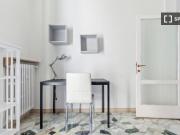 Stanza in appartamento condiviso in affitto a Bande...