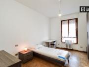 Stanza in appartamento condiviso in affitto a Milano