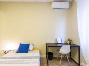 Stanza in appartamento condiviso in affitto a Porta...