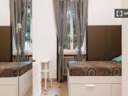 Stanza in appartamento condiviso in affitto in Duomo, Milano