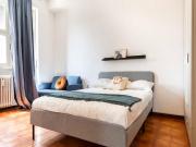 Stanza in appartamento in affitto a Milano