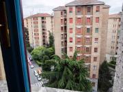 Stanza in appartamento in affitto a Milano