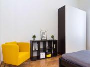Stanza in appartamento in affitto a Milano