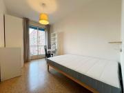 Stanza in appartamento in affitto a Milano