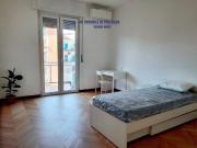 Stanza in appartamento in affitto a Milano