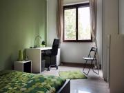 Stanza in appartamento in affitto a Milano
