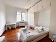 Stanza in appartamento in affitto a Milano