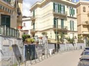 Stanza in appartamento in affitto a Napoli