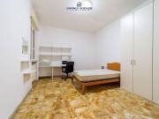 Stanza in appartamento in affitto a Parma