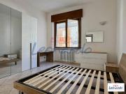 Stanza in appartamento in affitto a Piacenza