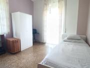 Stanza in appartamento in affitto a Roma