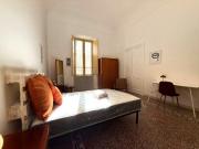 Stanza in appartamento in affitto a Sassari