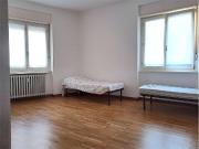 Stanza in appartamento in affitto a Trento