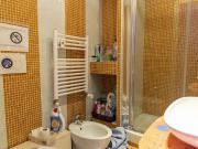 Stanza in un appartamento condiviso con 6 camere da...