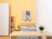 Stanza in Via Macedonio Melloni