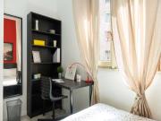 Stanza in Via Salvatore Barzilai