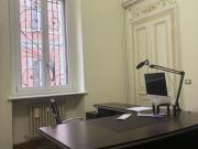 Stanza privata più sala riunioni, ideale per...